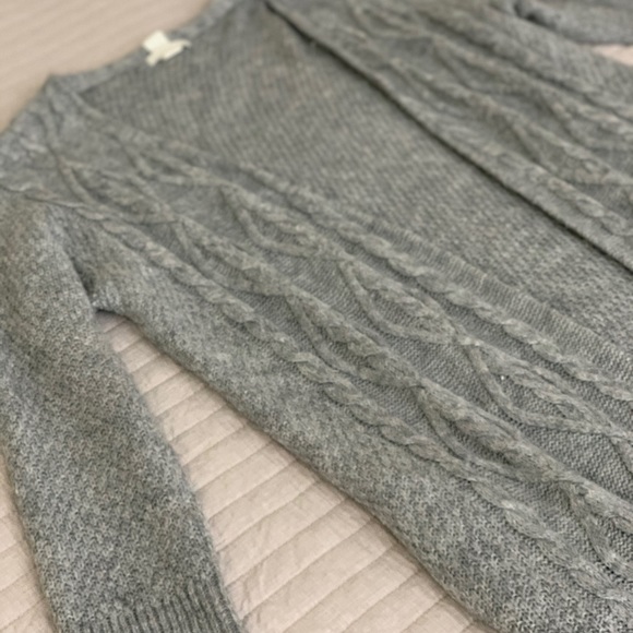 H&M Cardi - Picture 3 of 5